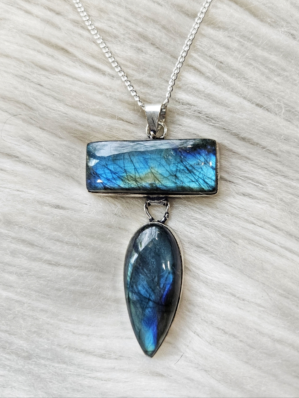 925 Labradorite Necklace - Picture 3 of 5